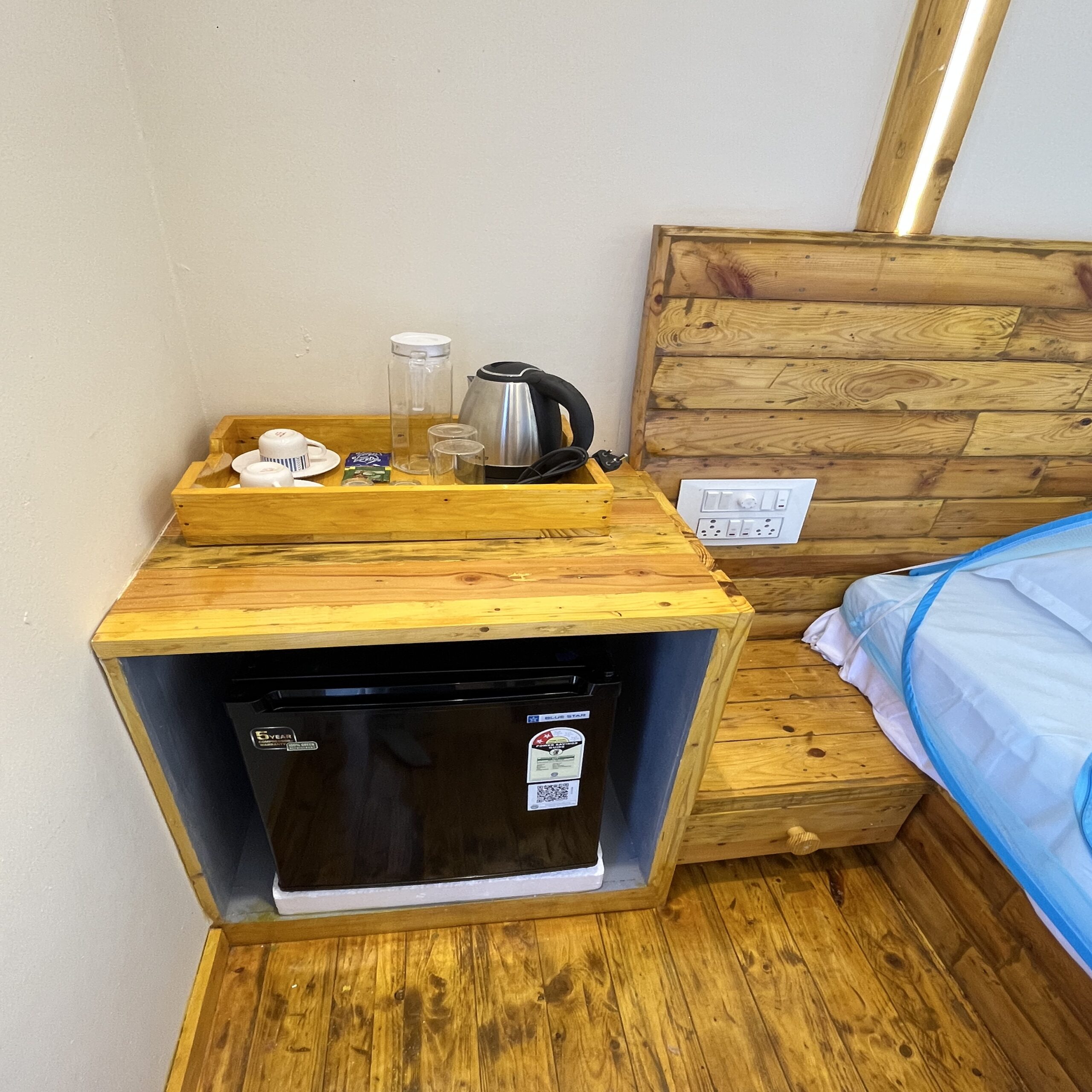 Infinite glampinn valley